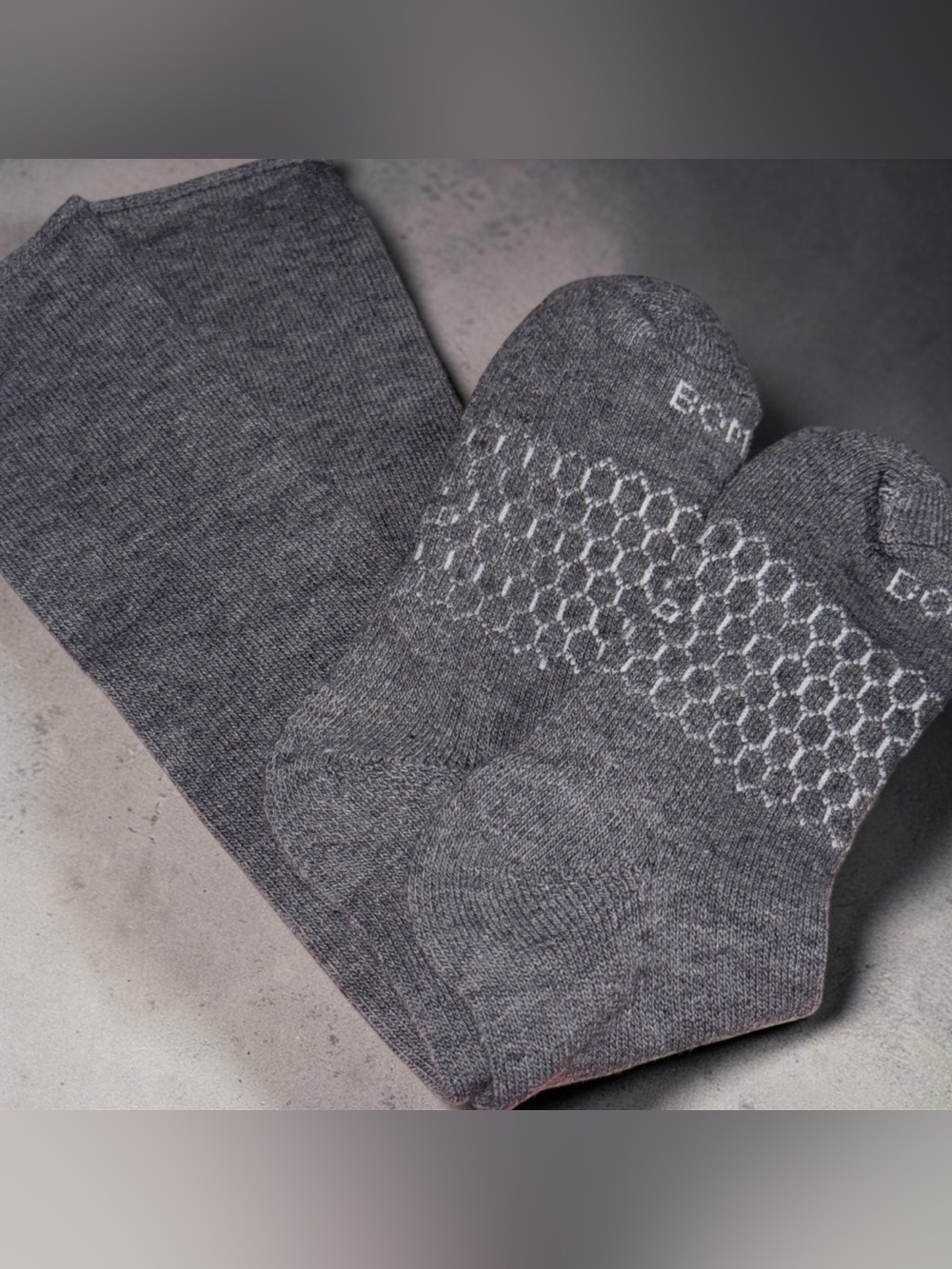 NWOT Bombas Gray Knee High Entire sock is Cushioned Sole w/ extra sole SZ Me